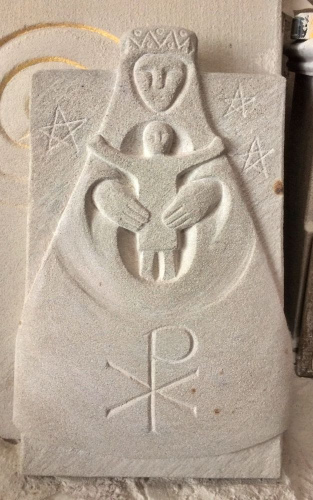 vierge à l'enfant gravé. Les roches qui dansent